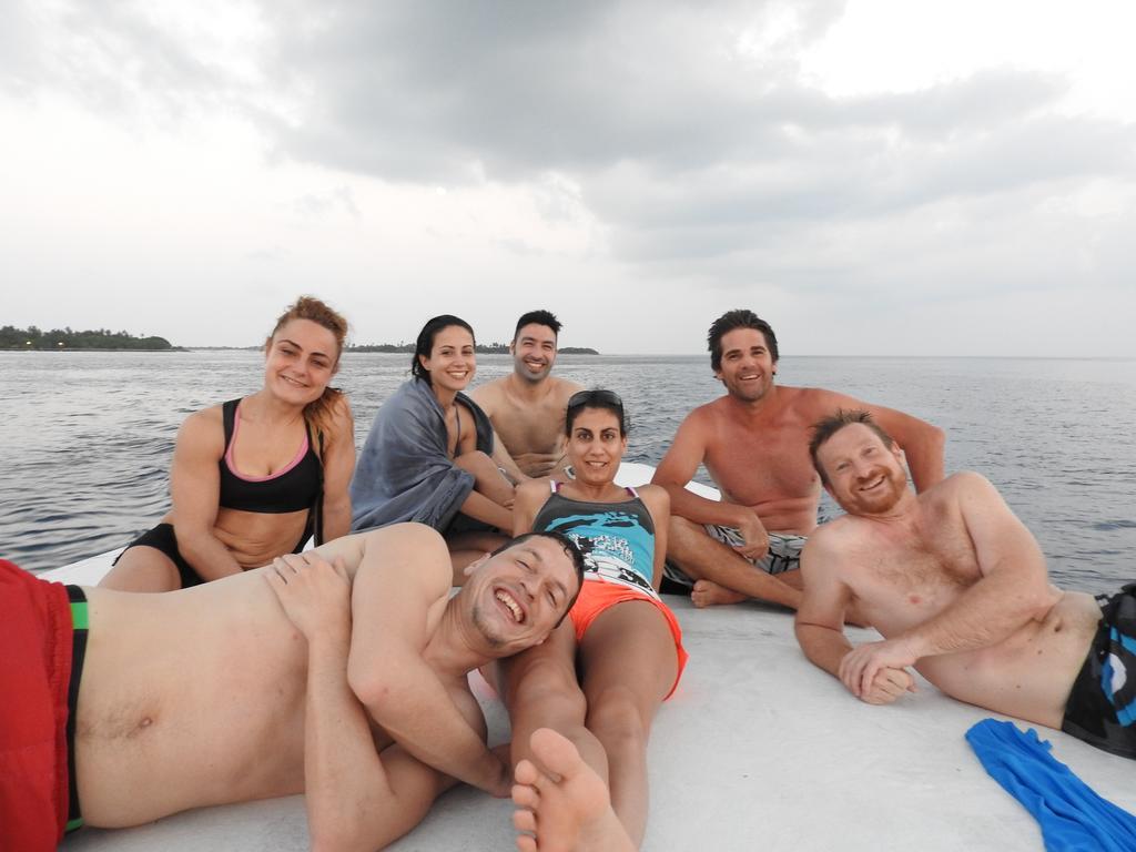 Natural Surf House Hostel Himmafushi Zewnętrze zdjęcie